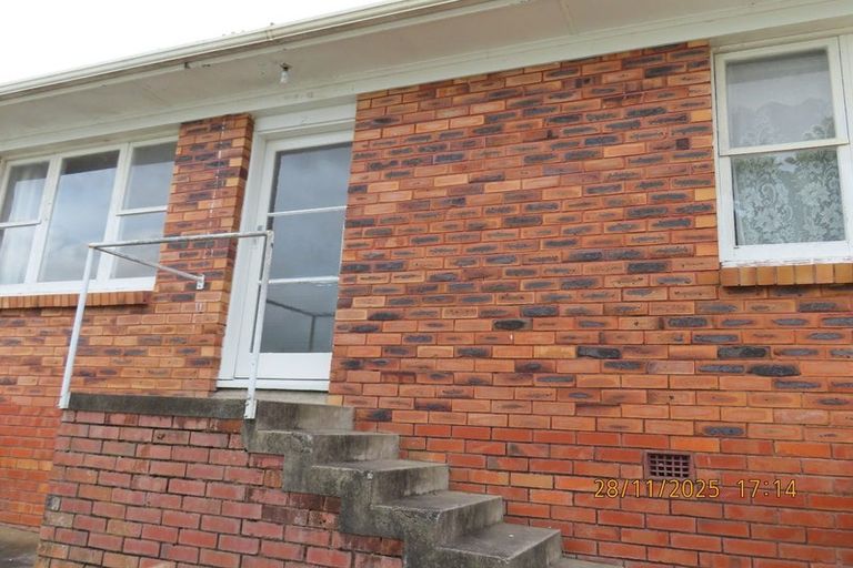 Photo of property in 382 West Coast Road, Glen Eden, Auckland, 0602
