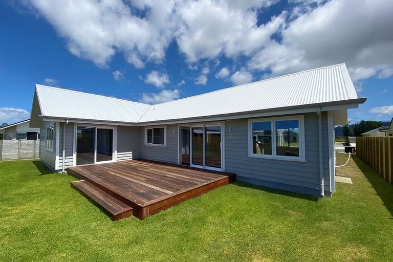 Photo of property in 156 Kupe Drive, Whitianga, 3510