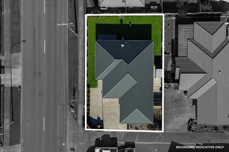Photo of property in 83 Roberts Line, Kelvin Grove, Palmerston North, 4414