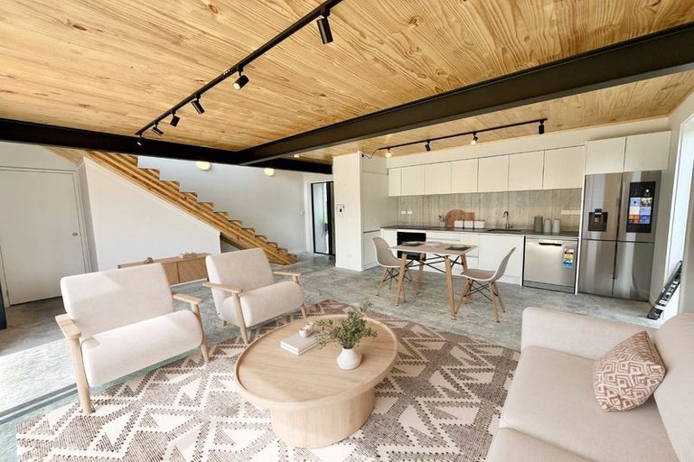 Photo of property in 217 Oxford Terrace, Avalon, Lower Hutt, 5011