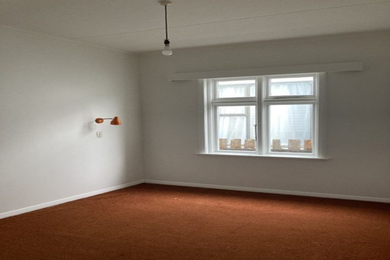 Photo of property in 88 Freyberg Street, Lyall Bay, Wellington, 6022