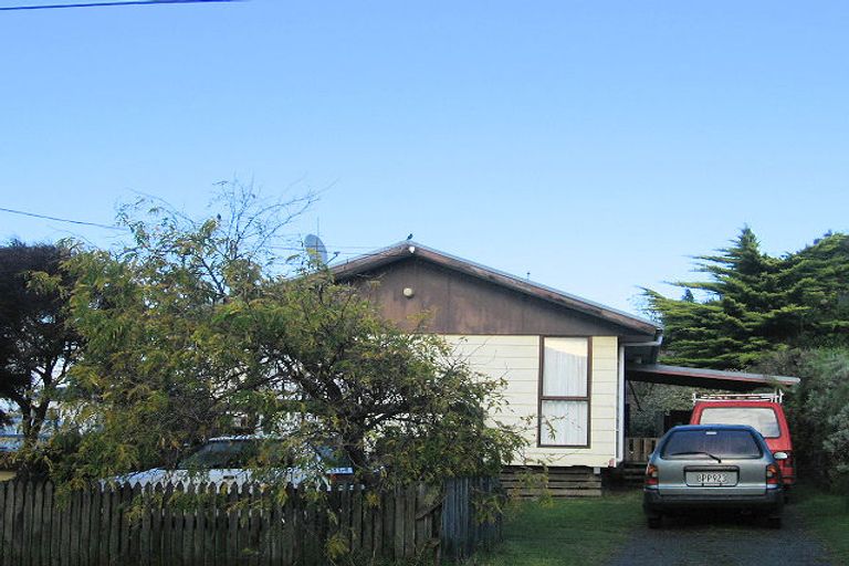 Photo of property in 32 Sweetman Avenue, Paraparaumu Beach, Paraparaumu, 5032