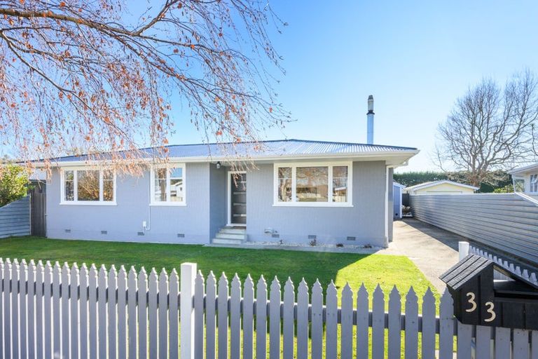 Photo of property in 33 Benmore Avenue, Cloverlea, Palmerston North, 4412