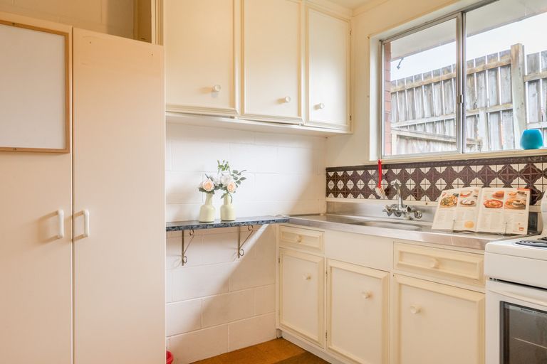 Photo of property in 1/10 Miro Street, New Lynn, Auckland, 0600