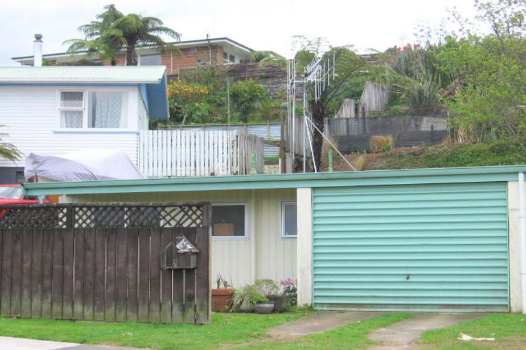 Photo of property in 16 Kingswood Road, Brookfield, Tauranga, 3110