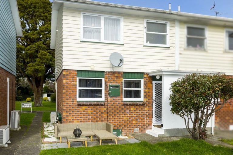Photo of property in Elsinore Flats, 48f4- Merton Street, Trentham, Upper Hutt, 5018