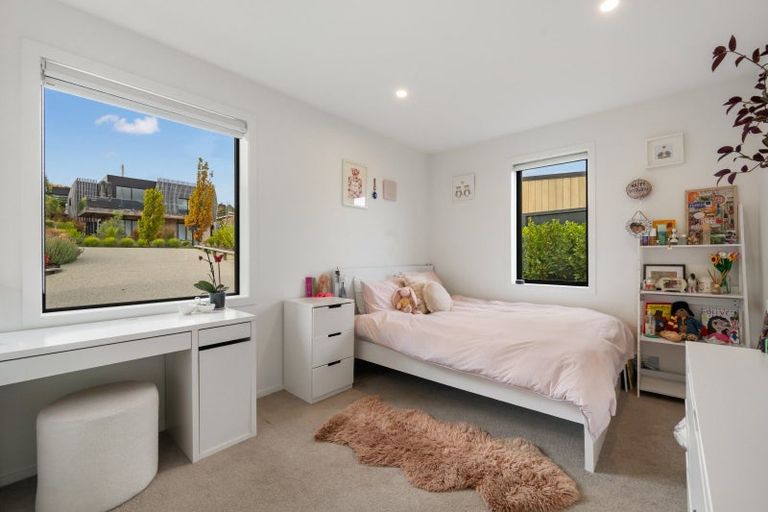 Photo of property in 15 Mills Road, Wanaka, 9305