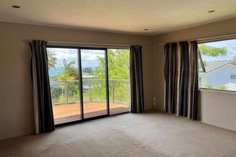 Photo of property in 35 Toroa Street, Torbay, Auckland, 0630