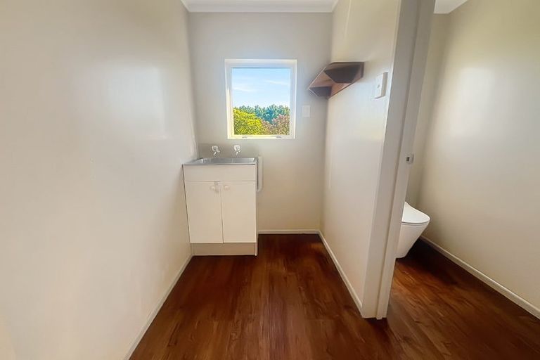 Photo of property in 41 Pharazyn Road, Feilding, 4777