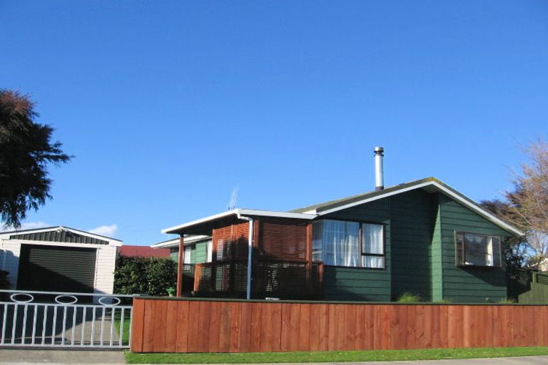 Photo of property in 16 Mercury Street, Milson, Palmerston North, 4414