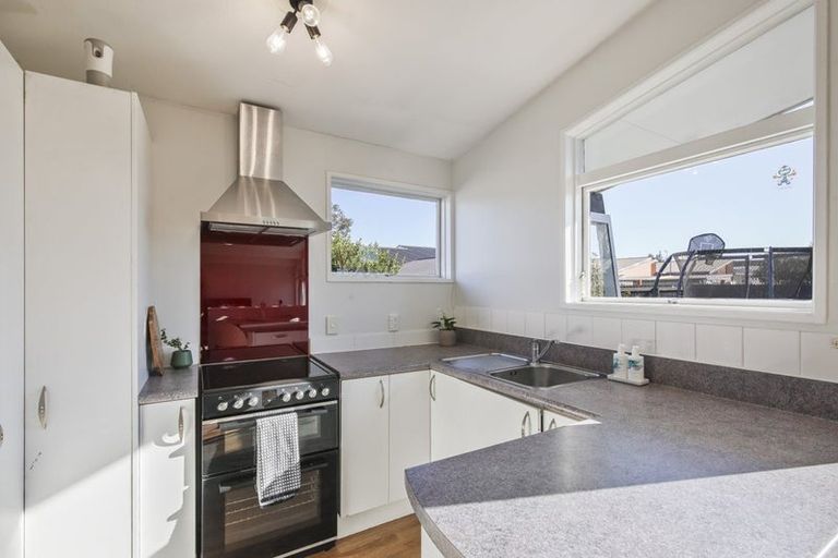 Photo of property in 2 Watson Place, Rangiora, 7400