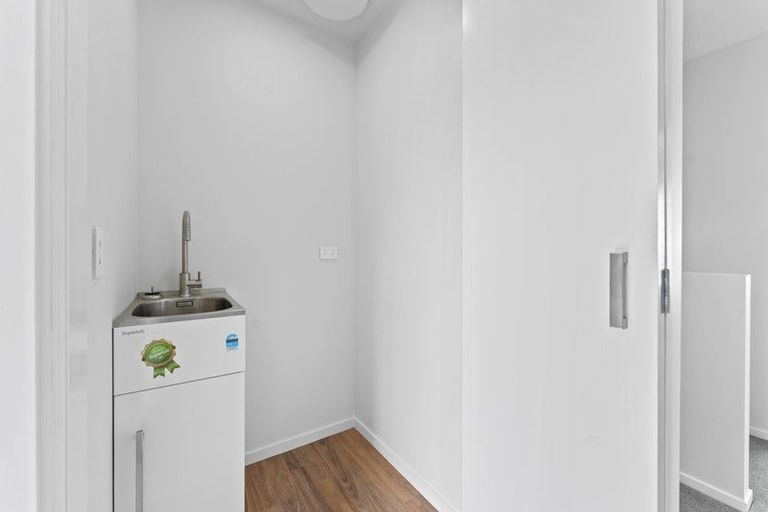 Photo of property in 4/4 Tawhai Street, Stokes Valley, Lower Hutt, 5019