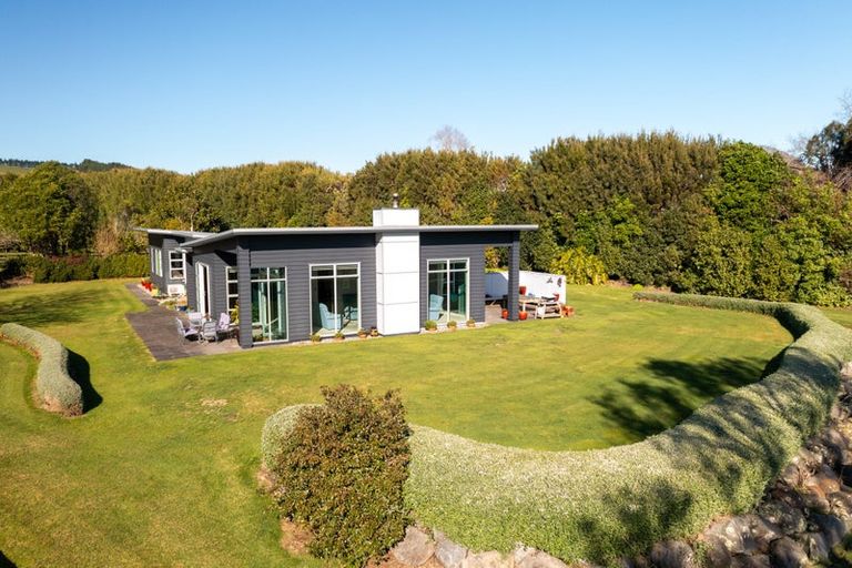 Photo of property in 172 Kaipikari Road Upper, Urenui, 4375