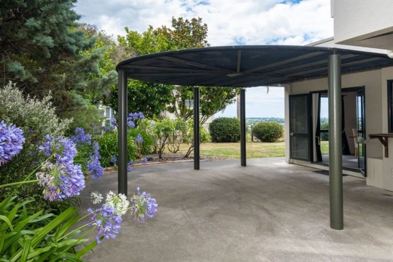 Photo of property in 84 Churchill Drive, Taradale, Napier, 4112