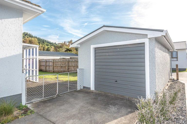 Photo of property in 28 Roberts Avenue, Aramoho, Whanganui, 4500