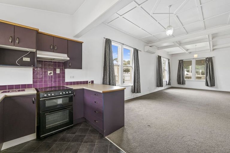 Photo of property in 278 South Road, Hawera, 4610