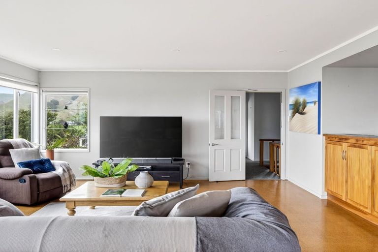 Photo of property in 11 Douglas Street, Okitu, Gisborne, 4010