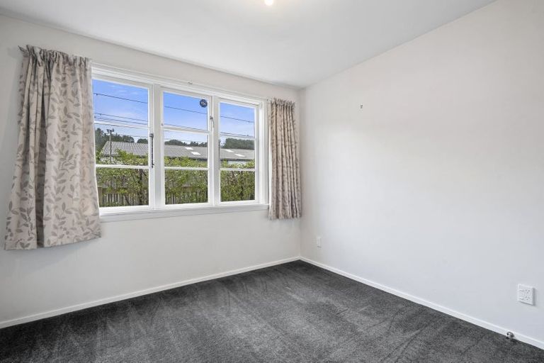 Photo of property in 6a Petherick Street, Taita, Lower Hutt, 5011