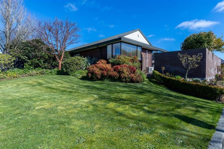 Photo of property in 29 Cricklewood Place, Avonhead, Christchurch, 8042