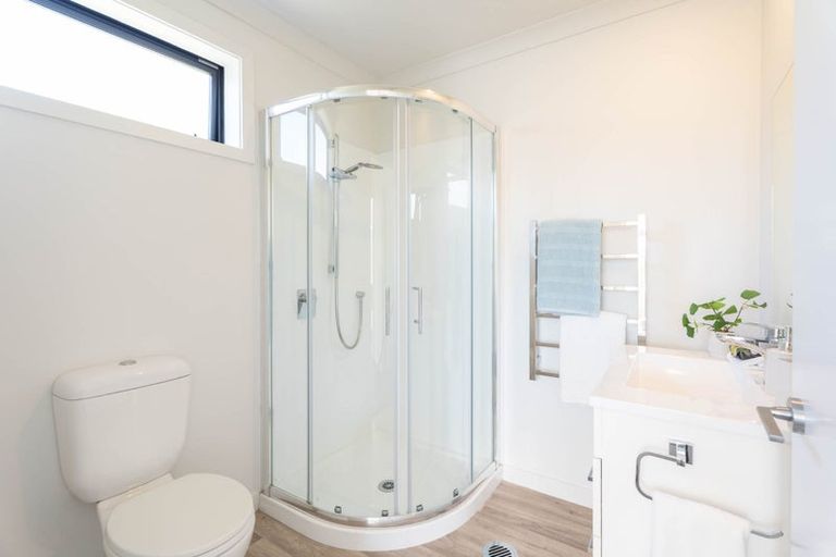 Photo of property in 4 William Earp Place, Tawa, Wellington, 5028
