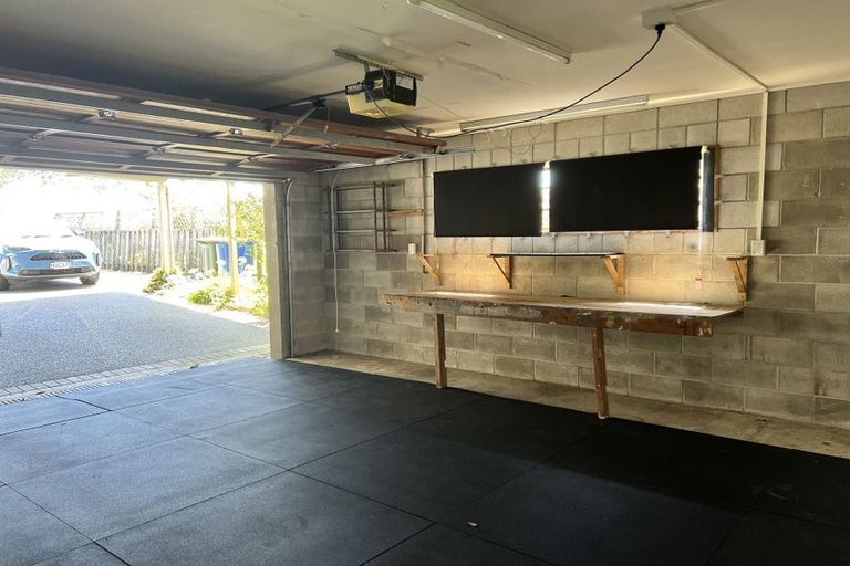 Photo of property in 35 Toroa Street, Torbay, Auckland, 0630