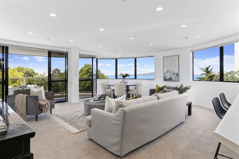 Photo of property in 3d/175 Hurstmere Road, Takapuna, Auckland, 0622