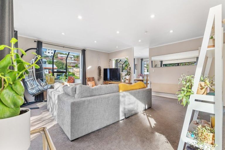 Photo of property in 60 Meander Drive, Welcome Bay, Tauranga, 3112