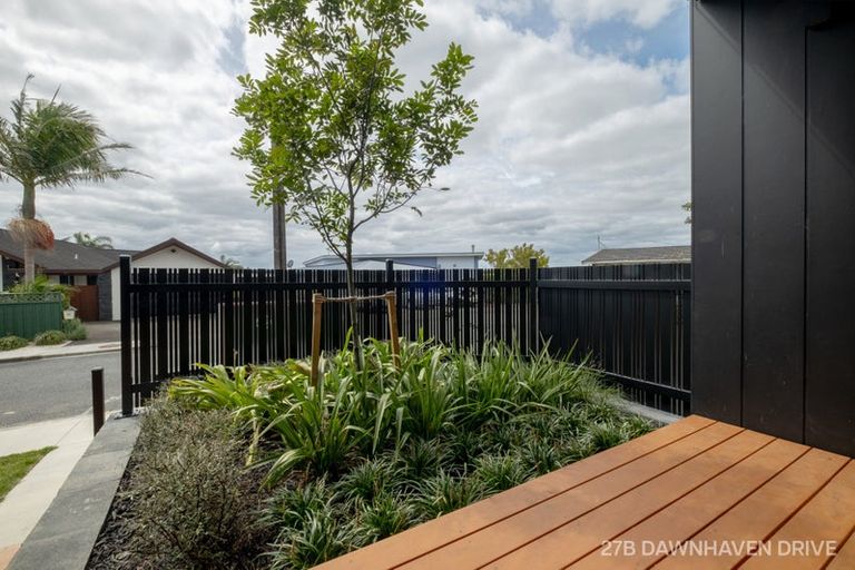 Photo of property in 27b Dawnhaven Drive, Te Atatu Peninsula, Auckland, 0610