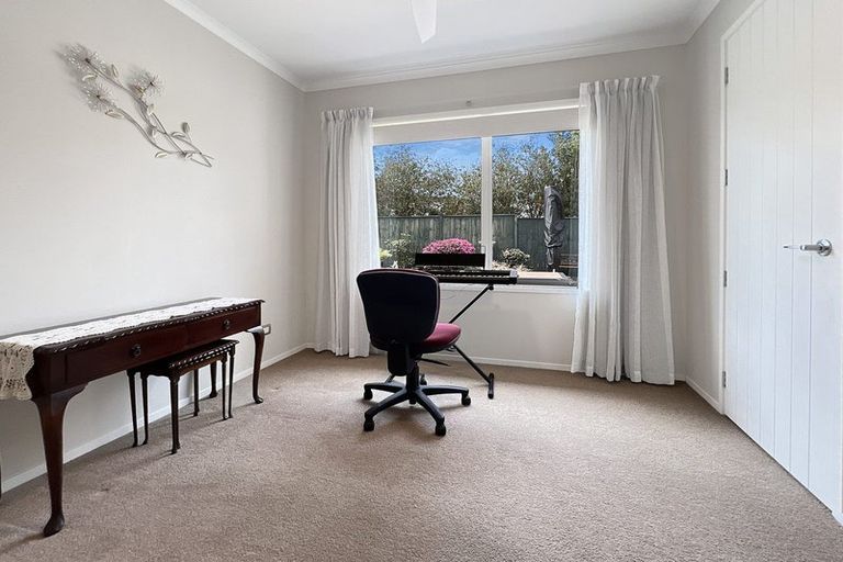 Photo of property in 65 Capriana Drive, Karaka, Papakura, 2113