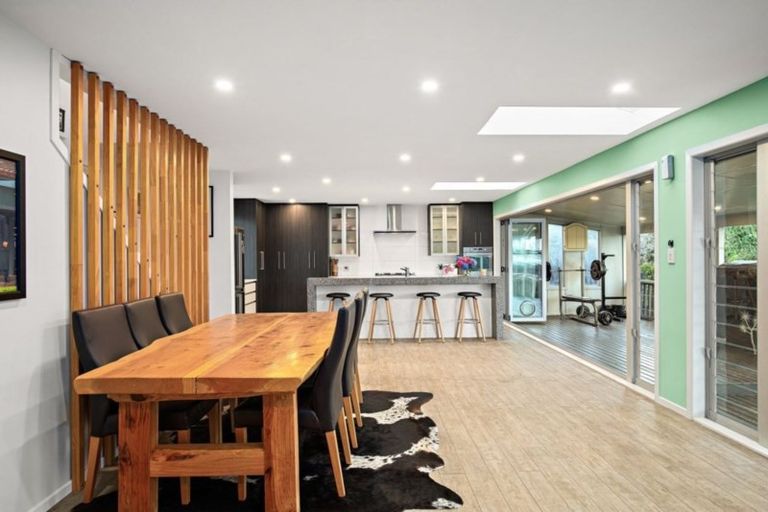Photo of property in 40 Hartley Terrace, Massey, Auckland, 0614