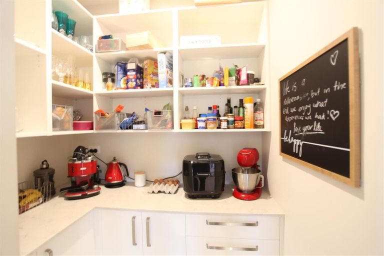 Photo of property in 61 Bayvista Drive, Karaka, Papakura, 2113