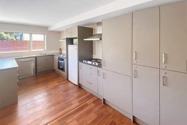 Photo of property in 100a Rattray Street, Riccarton, Christchurch, 8041