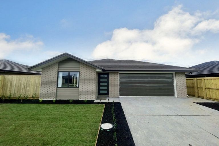 Photo of property in 189 Faringdon Boulevard, Rolleston, 7615