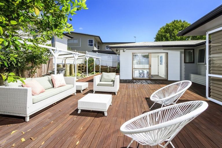 Photo of property in 32a Becroft Drive, Forrest Hill, Auckland, 0620