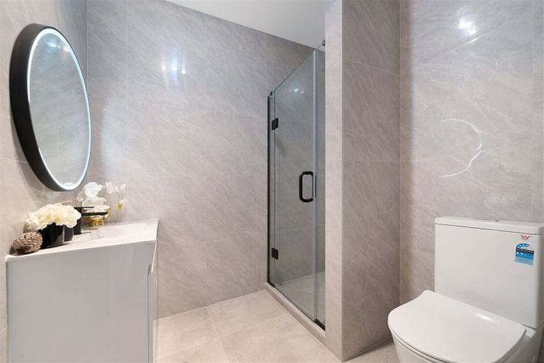 Photo of property in 42 Neretva Avenue, Massey, Auckland, 0614