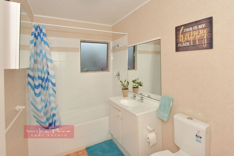 Photo of property in 6 Howards Way, Te Kamo, Whangarei, 0112