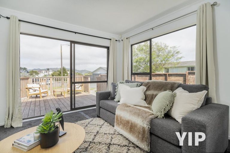 Photo of property in 52f1 Guadeloupe Crescent, Grenada Village, Wellington, 6037