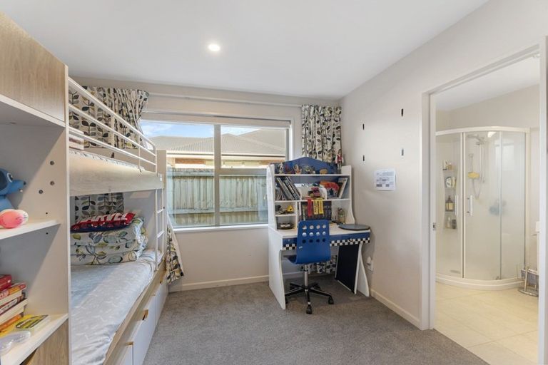 Photo of property in 10 Kilkivan Lane, Broomfield, Christchurch, 8042