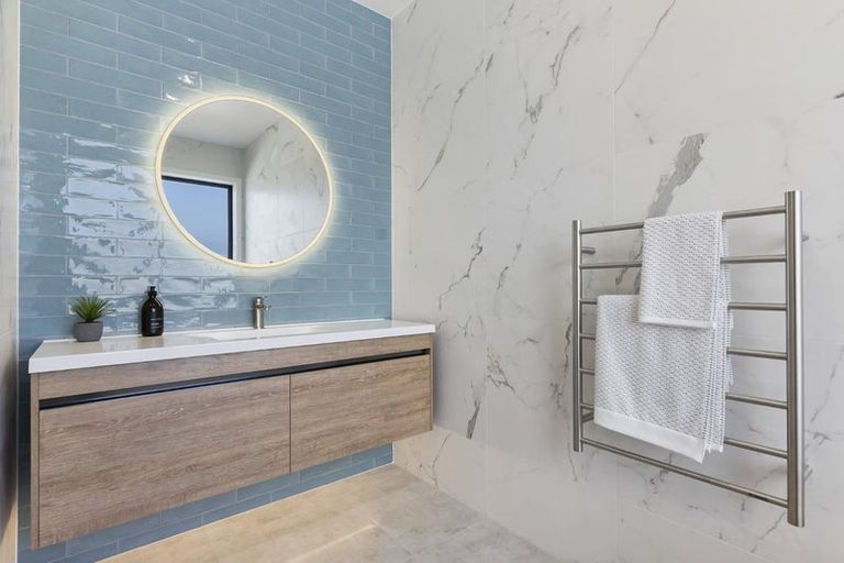 Photo of property in 7 Booker Drive, Tuakau, 2121