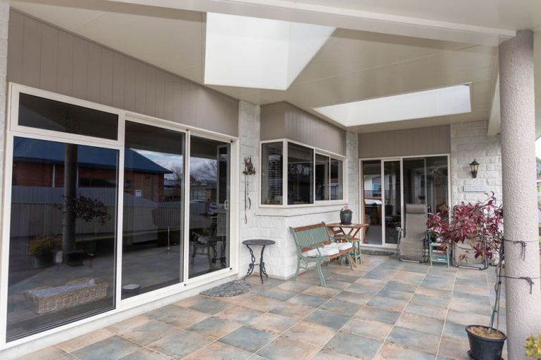 Photo of property in 118 Guy Street, Dannevirke, 4930