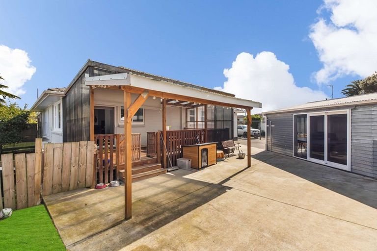 Photo of property in 30 Ferguson Street, Mangere East, Auckland, 2024