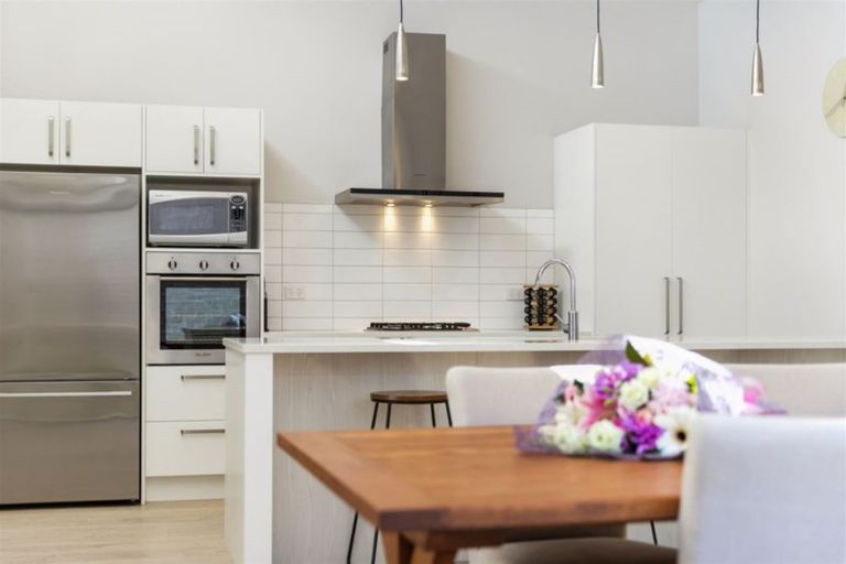 Photo of property in 6 Leadership Crescent, Papakura, 2110