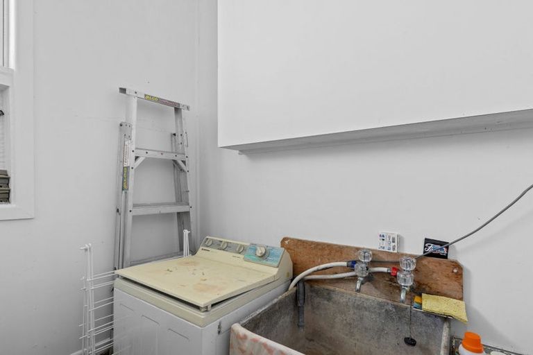 Photo of property in 7 Kent Avenue, Waitarere Beach, Levin, 5510