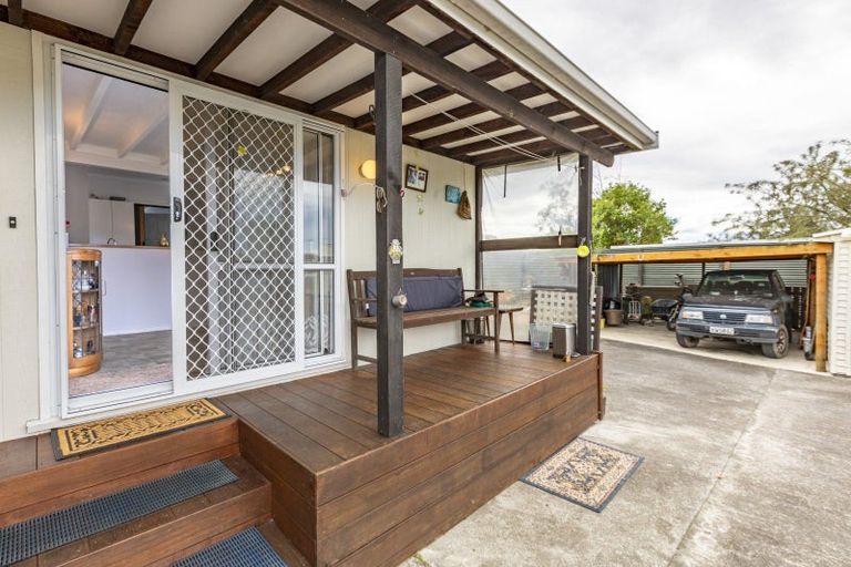 Photo of property in 38 Mcgreevy Street, Waipawa, 4210