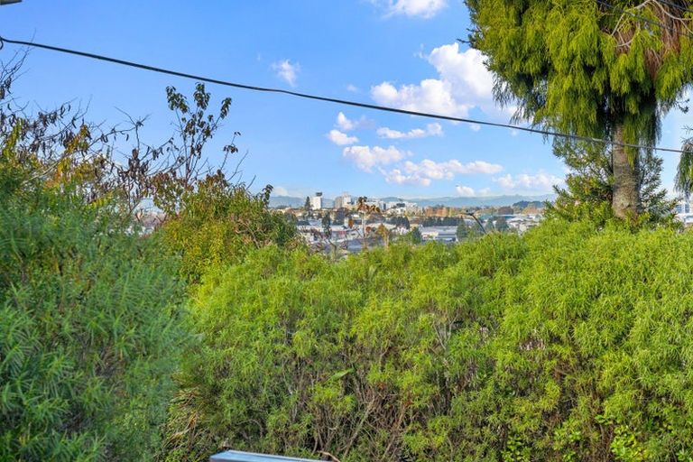 Photo of property in 124 Tuhikaramea Road, Dinsdale, Hamilton, 3204