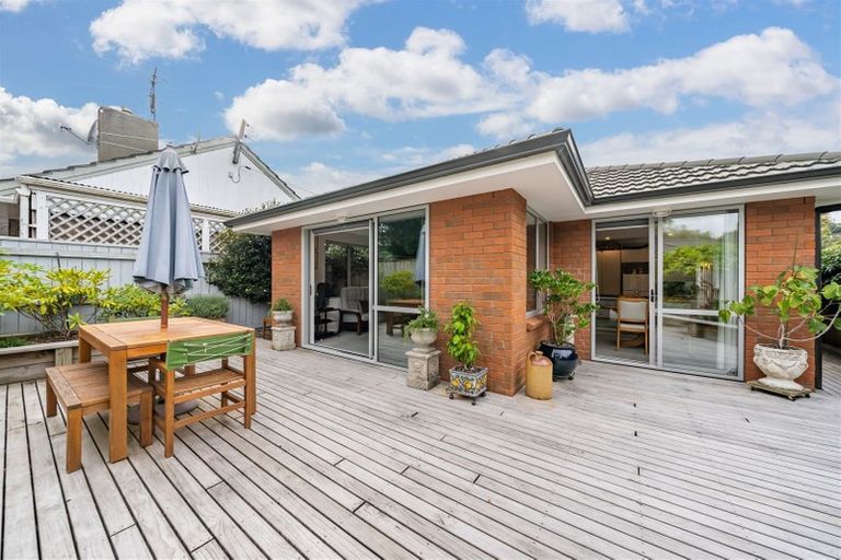 Photo of property in 32 Marion Street, Silverstream, Upper Hutt, 5019
