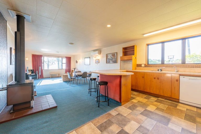 Photo of property in 16 Coronation Street, Moeraki, Palmerston, 9482
