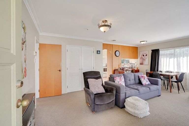 Photo of property in 10b Frances Street, Hamilton East, Hamilton, 3216