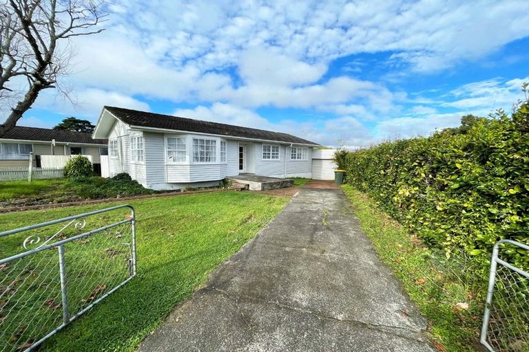 Photo of property in 100 Hillcrest Road, Papatoetoe, Auckland, 2025