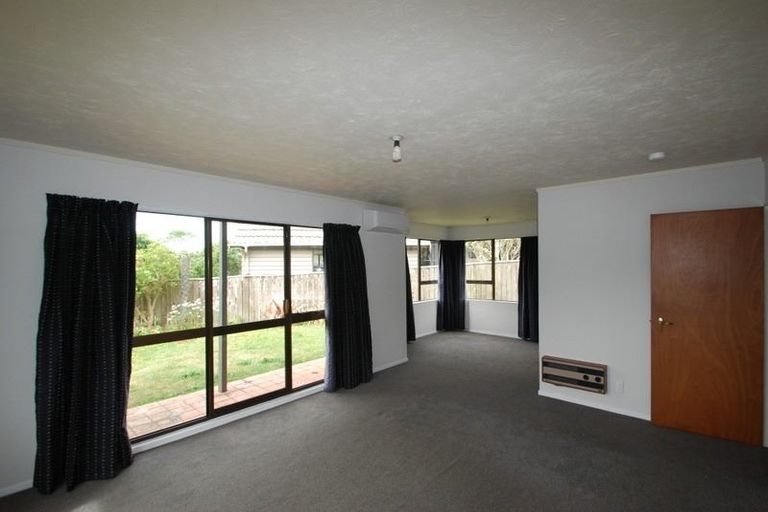 Photo of property in 49a Clifford Road, Johnsonville, Wellington, 6037